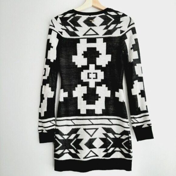 ELEMENT Sweater Dress Geo Aztec Pattern B&W Sz S - Picture 8 of 11